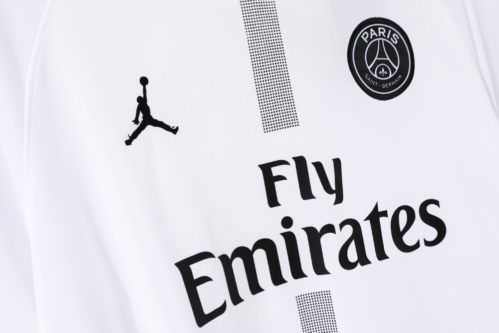 2018/19 season Paris away retro