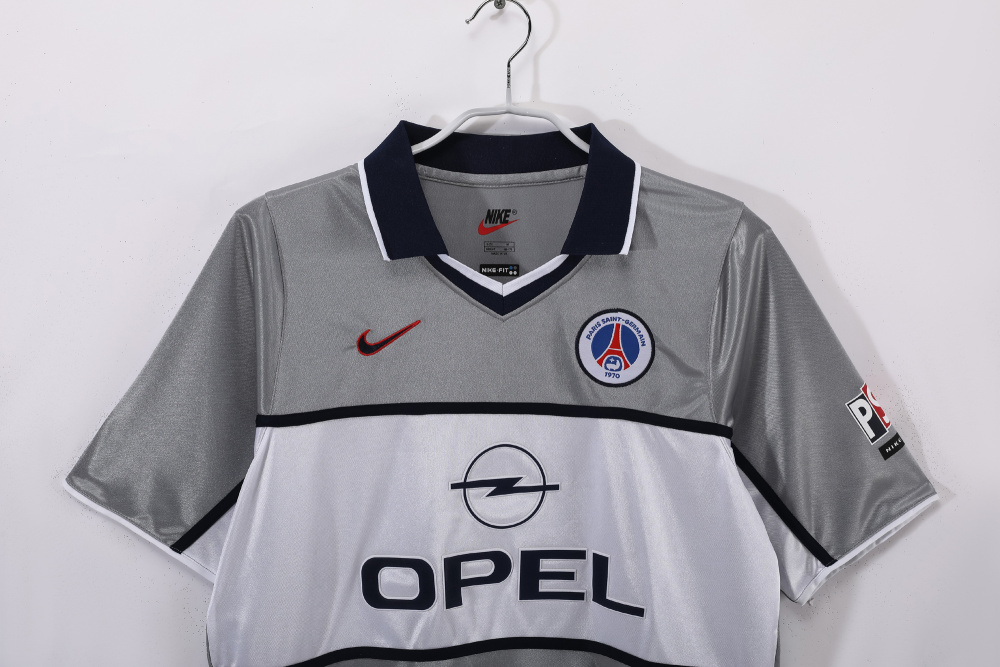 2000/01 season Paris away retro