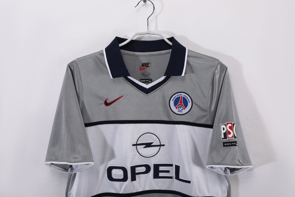 2000/01 season Paris away retro