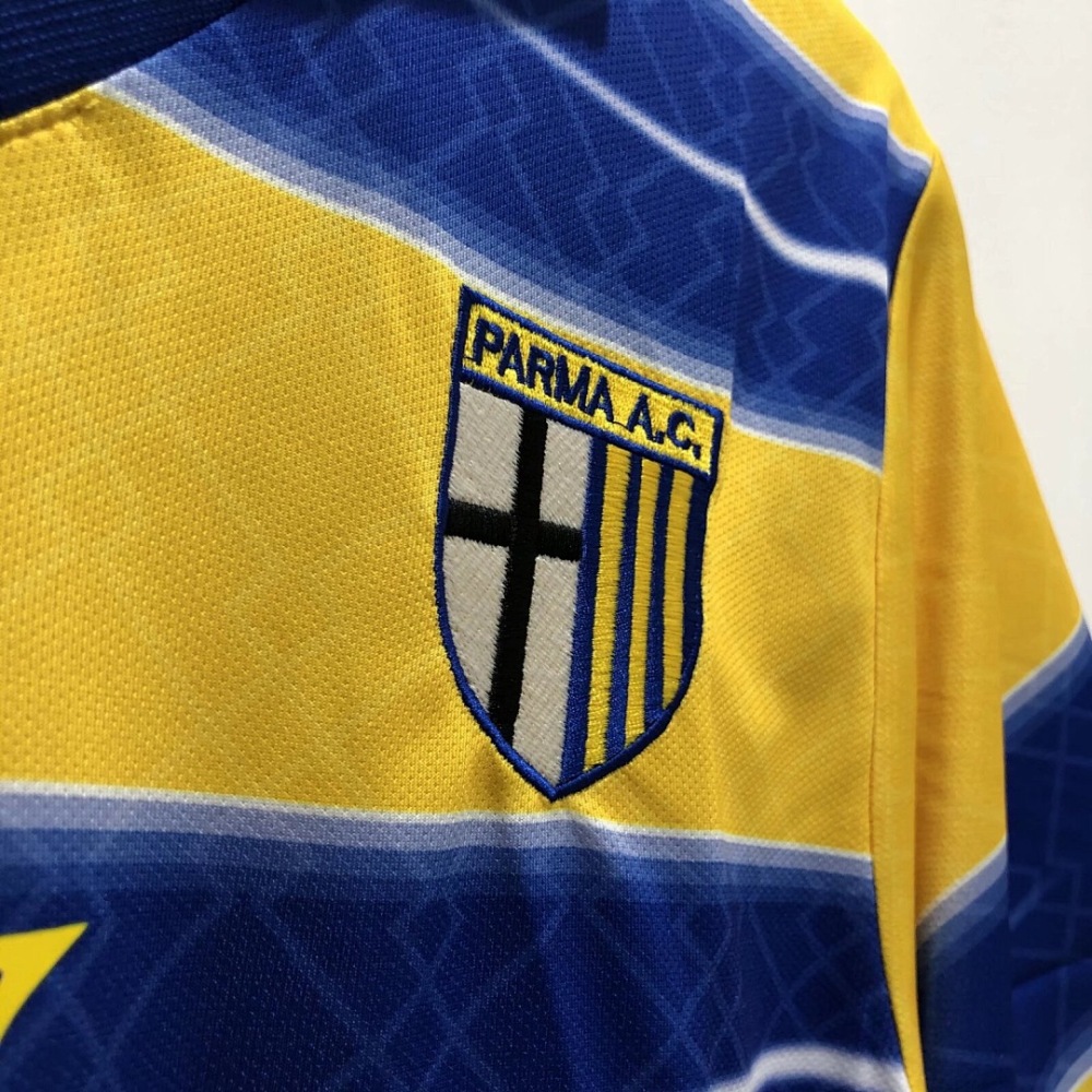 1998/99 Season Parma home Retro