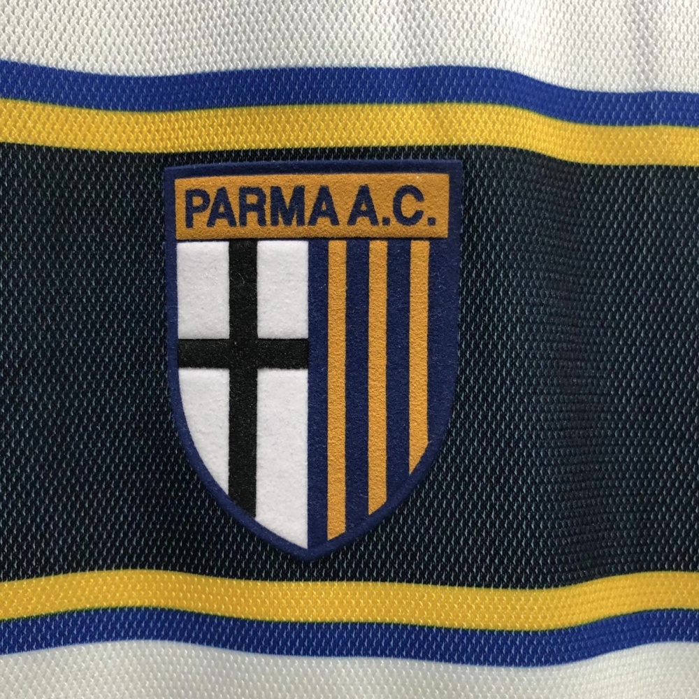 2002/03 Season Parma away Retro