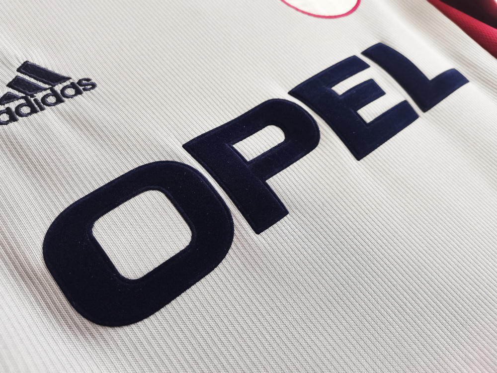 1998/99 season Bayern Munich away retro