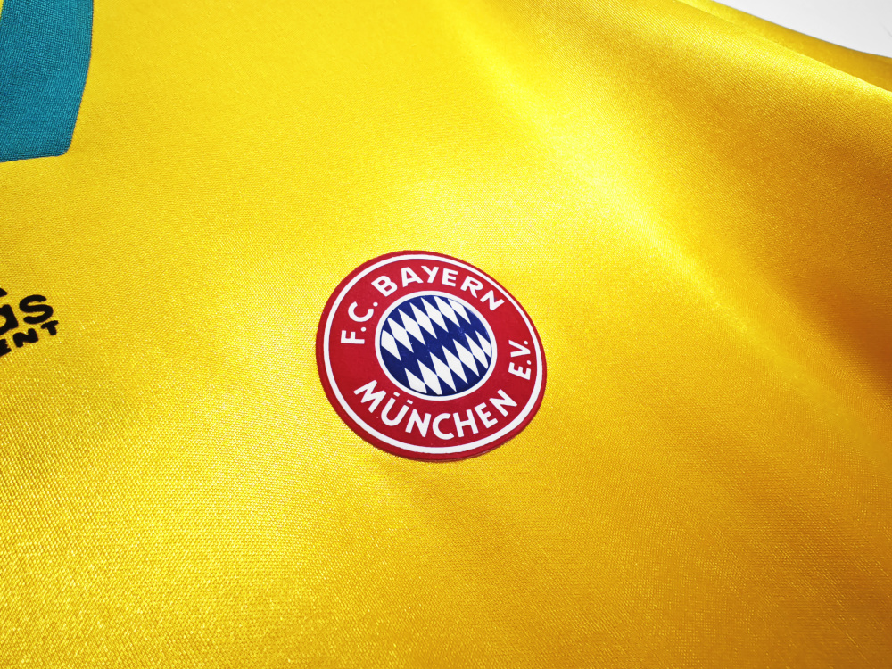 1993/95 season Bayern Munich away retro