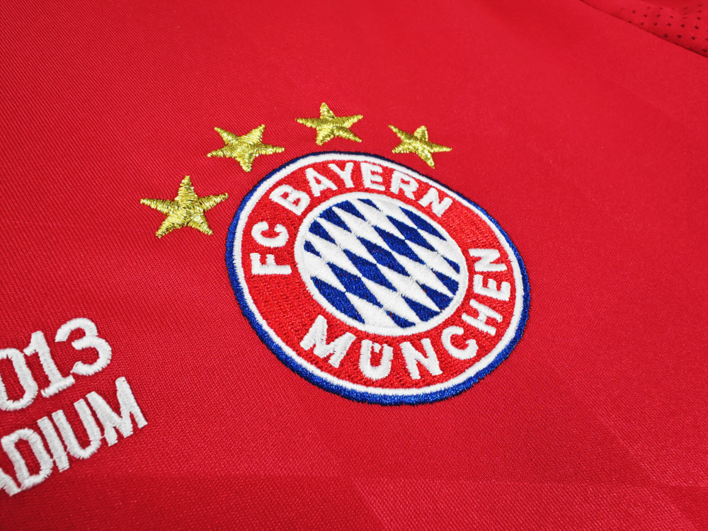 2013/14 season Bayern Munich home retro