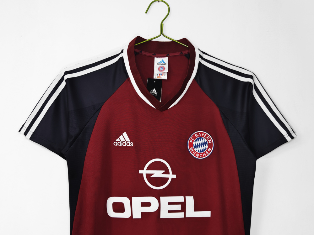 2001/02 season Bayern Munich home retro