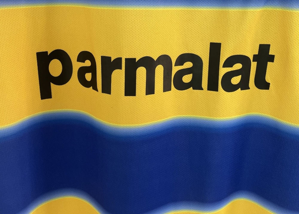 1999/00 Season Parma home Retro