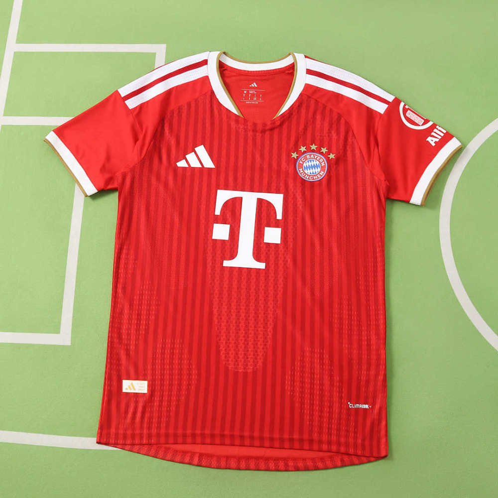 2627 season Fußball-Club Bayern München home Player version