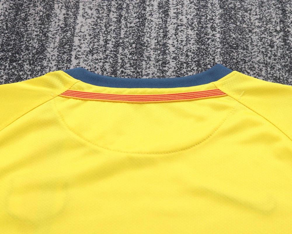 0809 season Barcelona kids away
