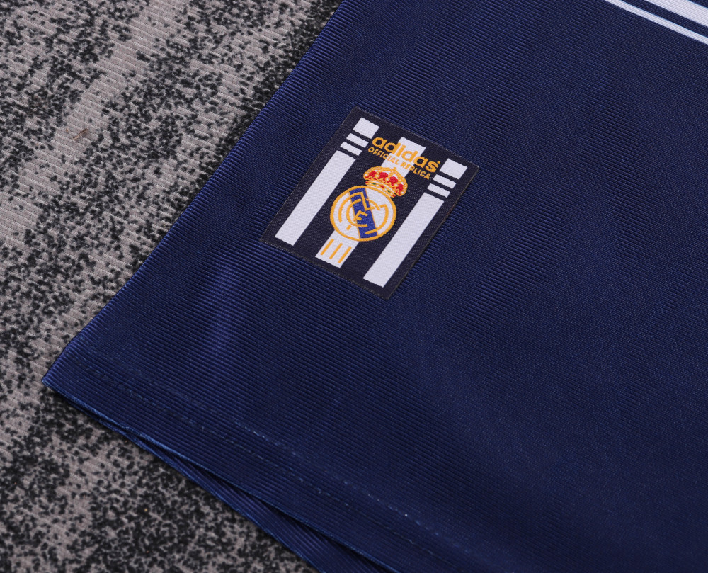 9899 season Real Madrid  kids away