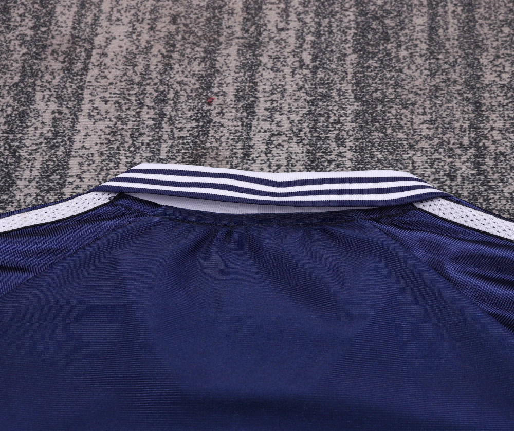 9899 season Real Madrid  kids away