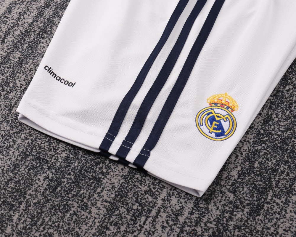 1617 season Real Madrid  kids home