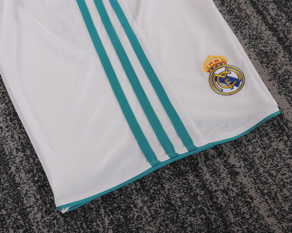 1718 season Real Madrid  kids home