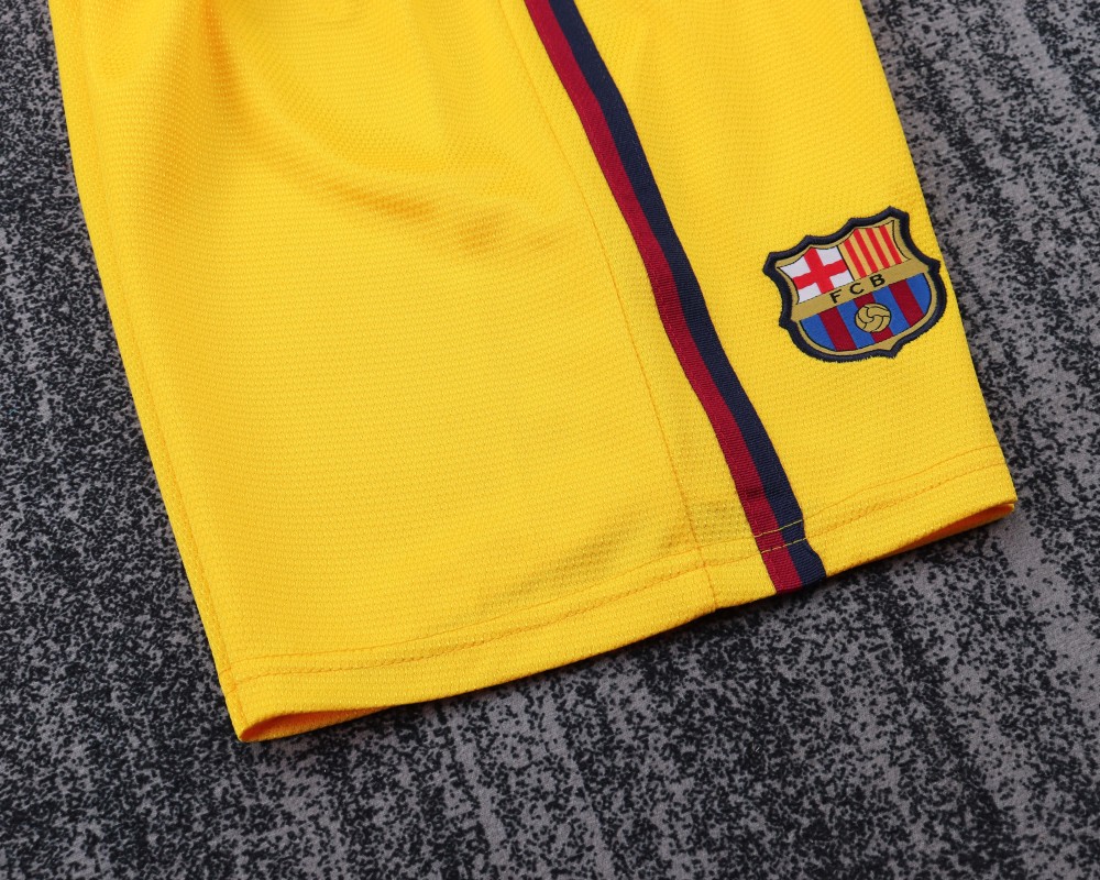 1213 season Barcelona kids away