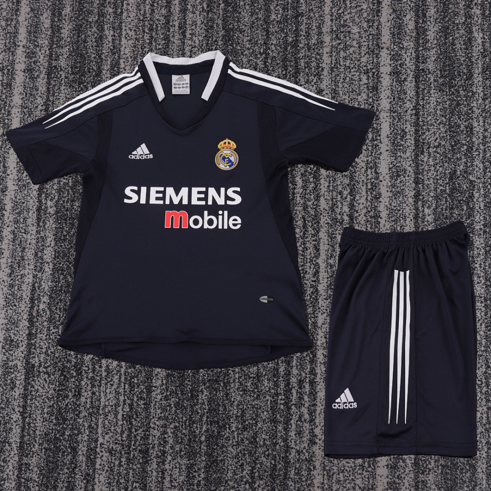 0405 season Real Madrid  kids away