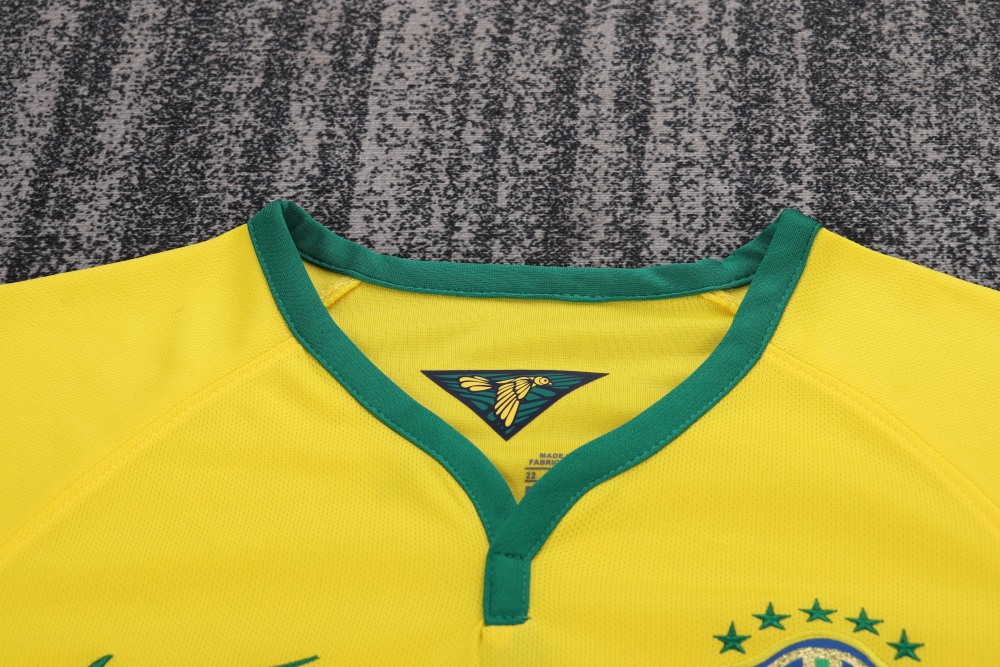 2014 season Brazil kids home