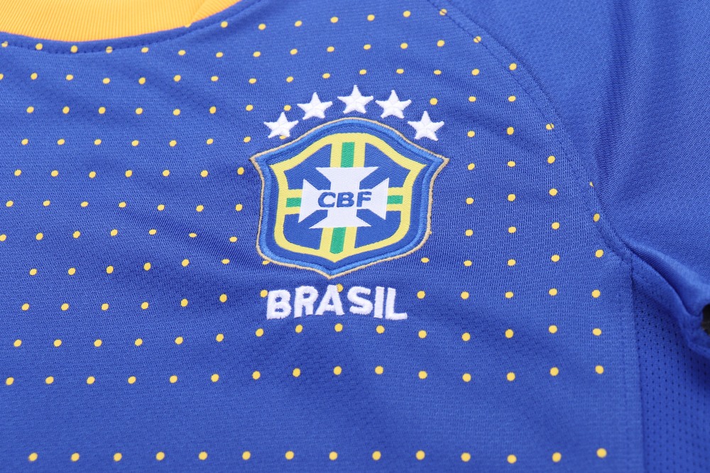 2010 season Brazil kids away