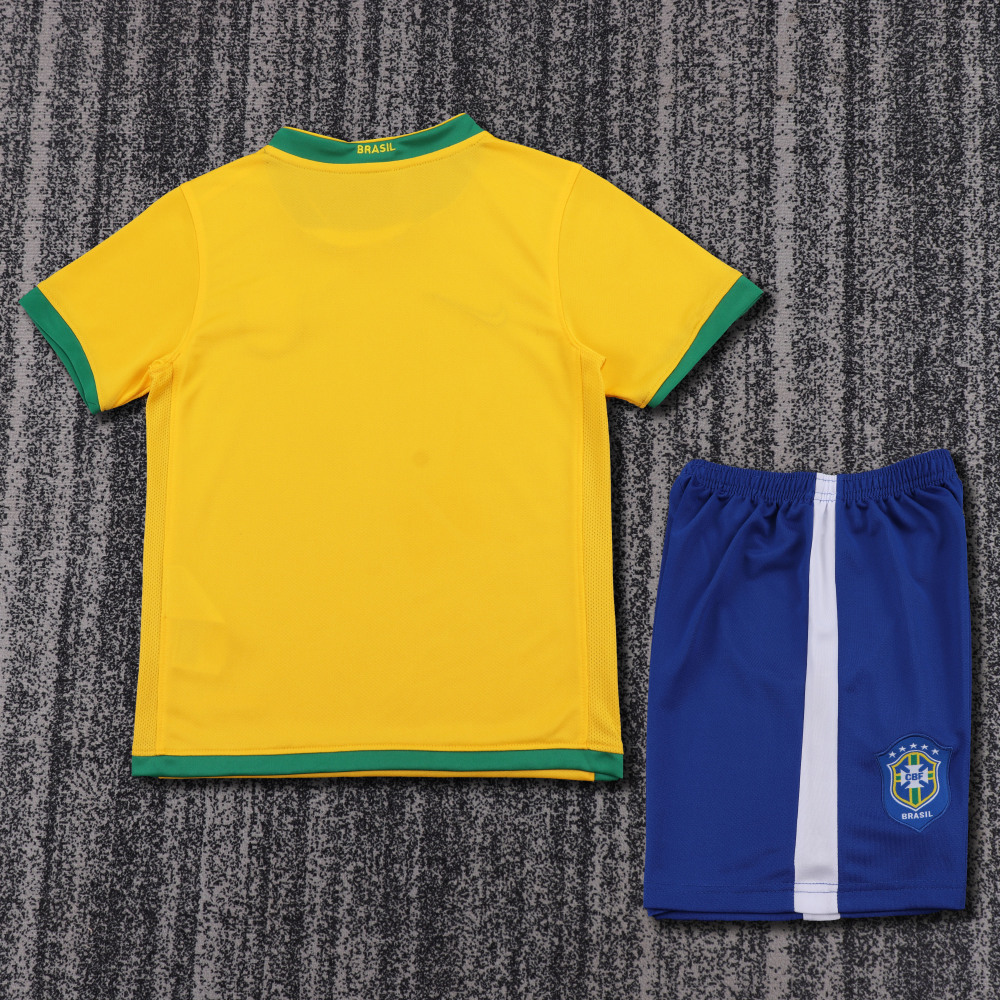2006 season Brazil kids home