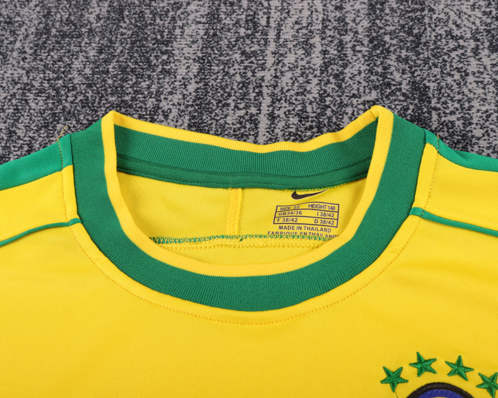 1998 season Brazil kids home