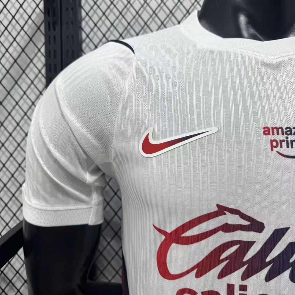 2627 season Chivas Guadalajara player  version