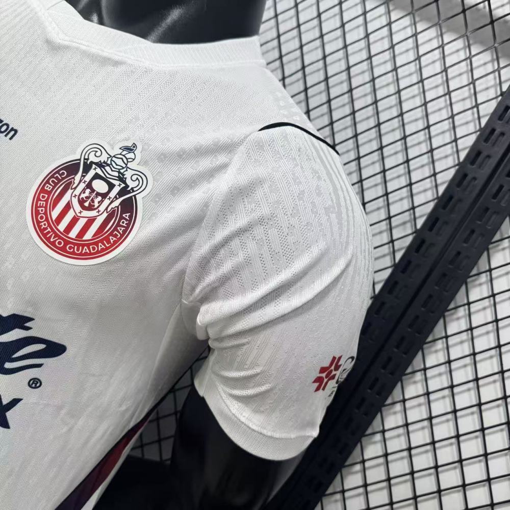 2627 season Chivas Guadalajara player  version