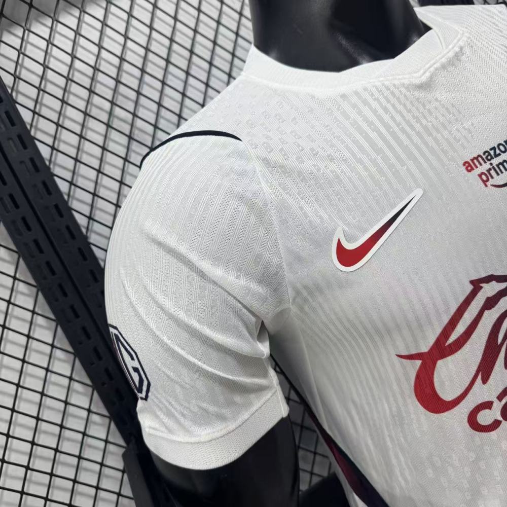 2627 season Chivas Guadalajara player  version