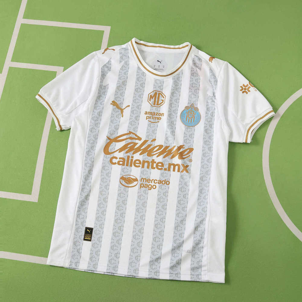 2627 season Chivas Guadalajara Concept version Fan version