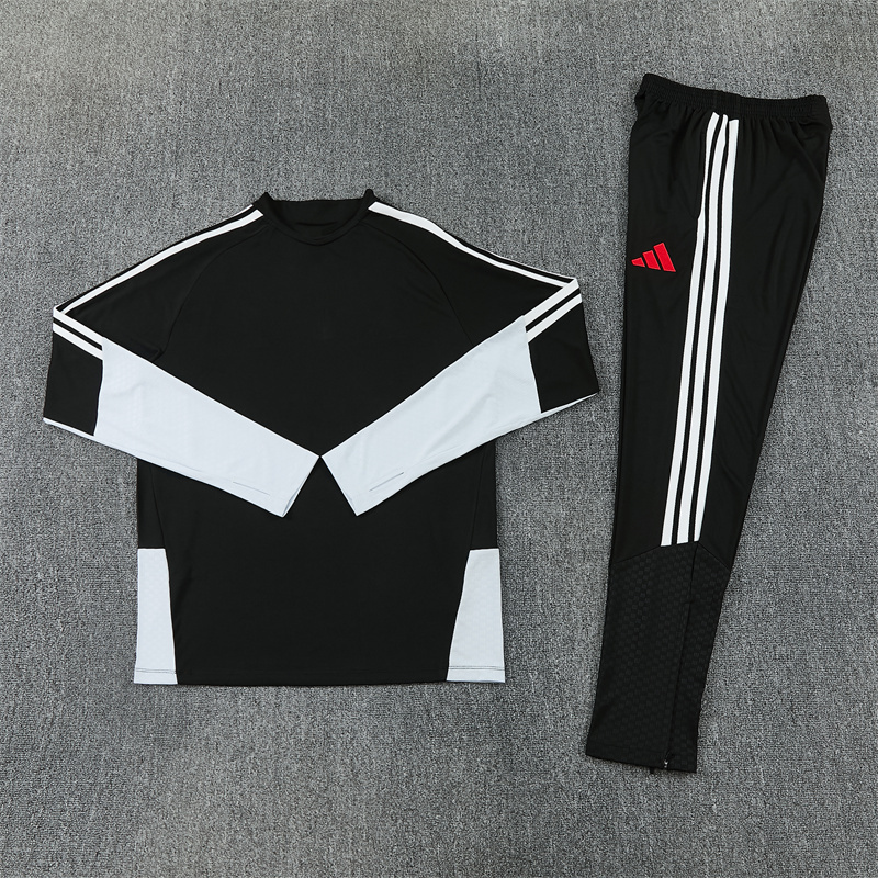 2026 season Liverpool half zip training suit set