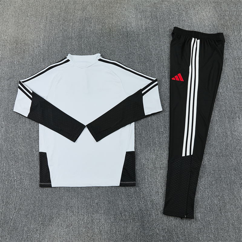 2026 season Liverpool half zip training suit set