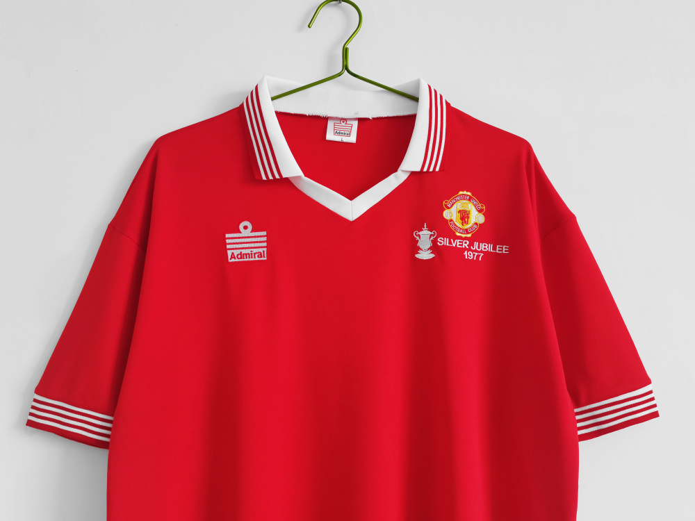 1977 season Manchester United home Retro
