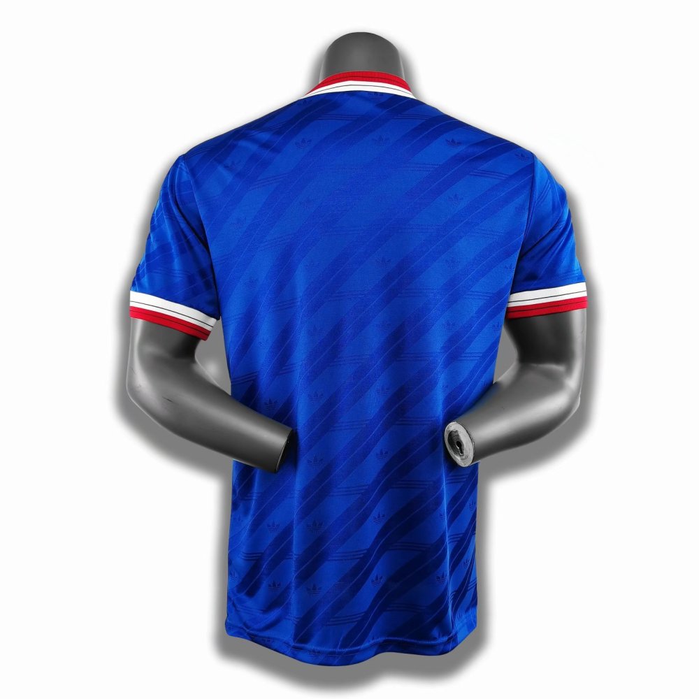 8688 season Manchester United third Retro
