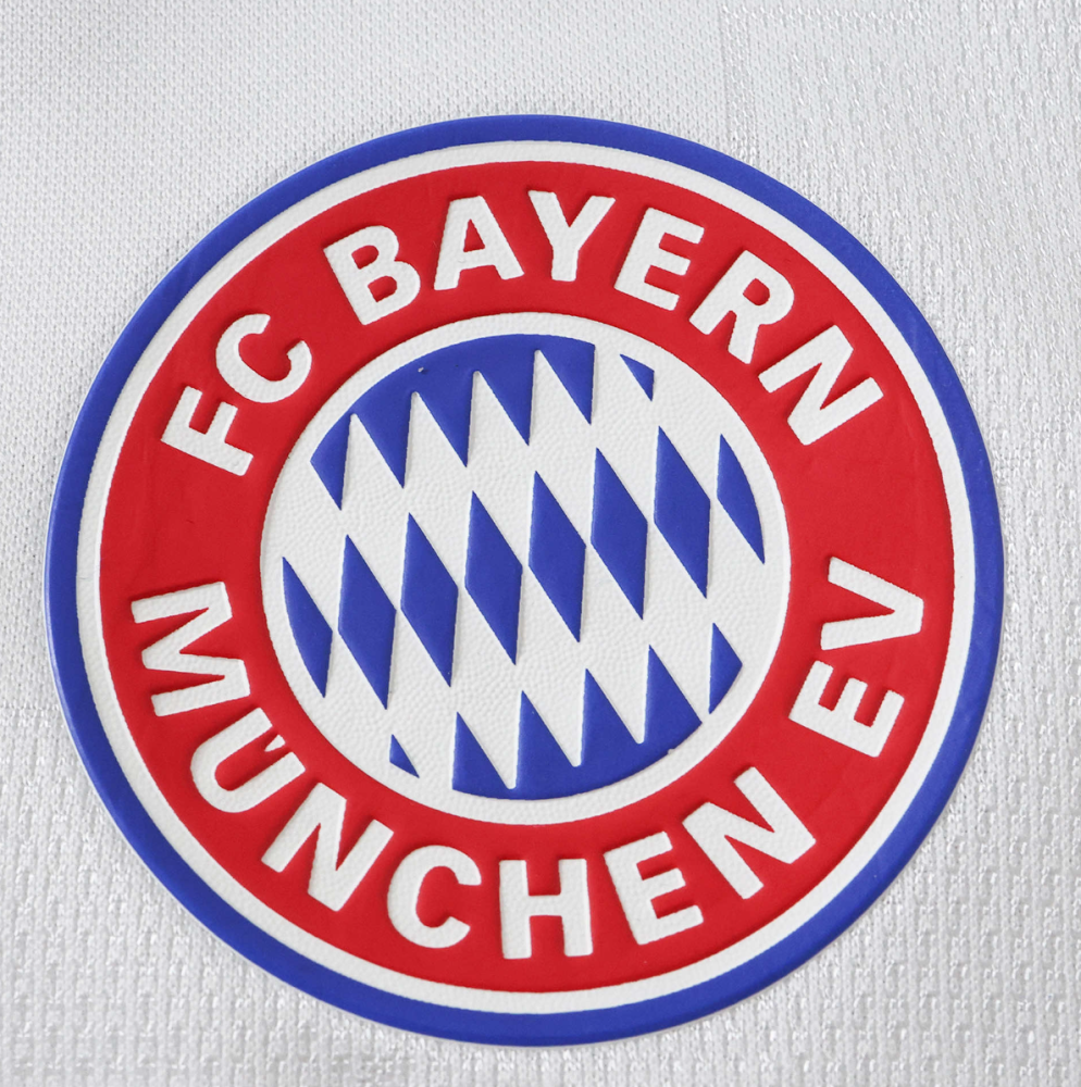 2627 season Fußball-Club Bayern München away Player version