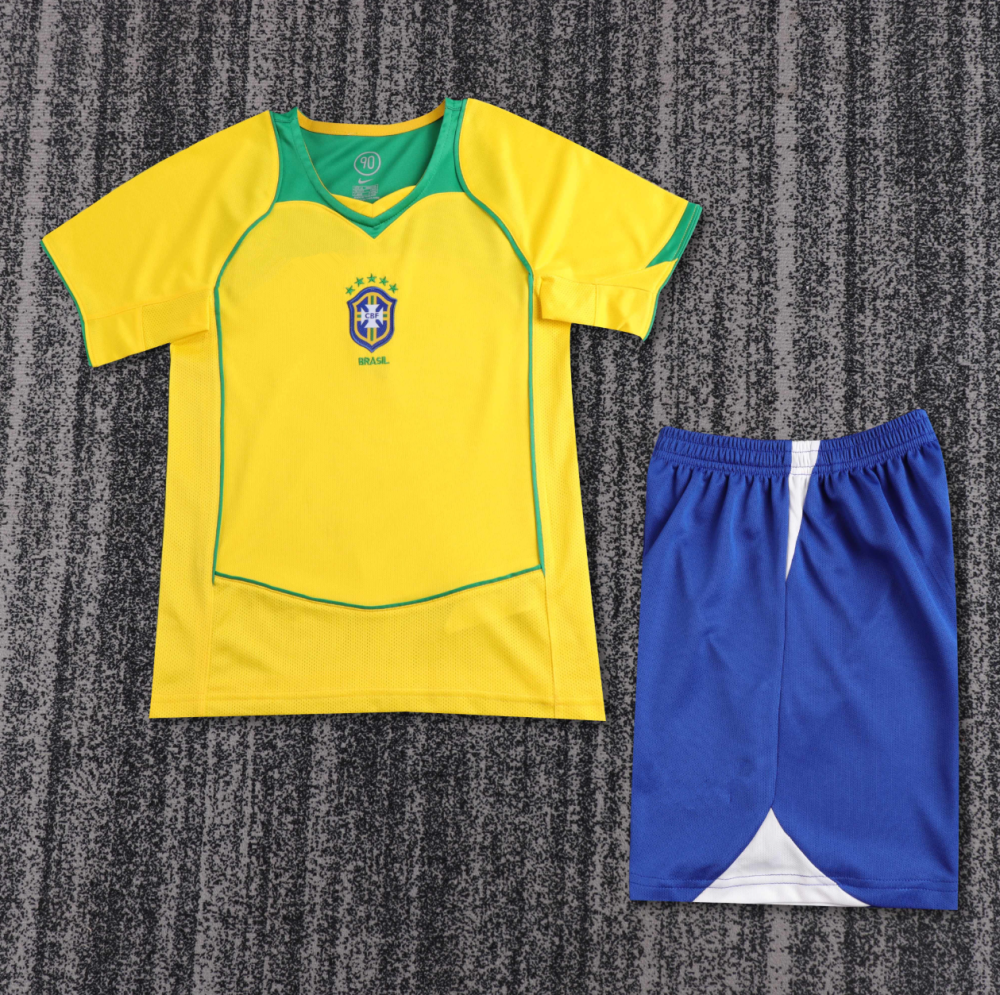 2004 season Brazil kids home
