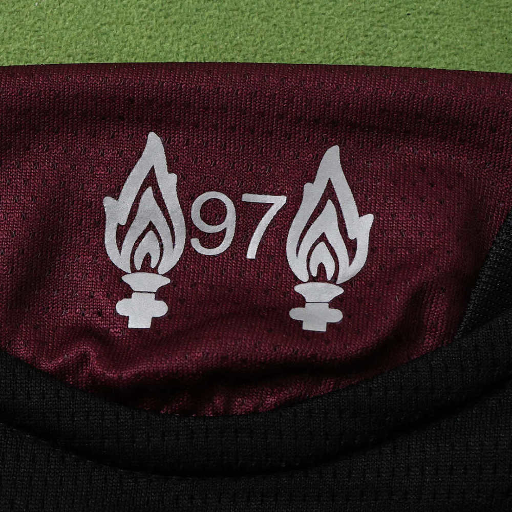 2627 season Liverpool F.C. third Fan version