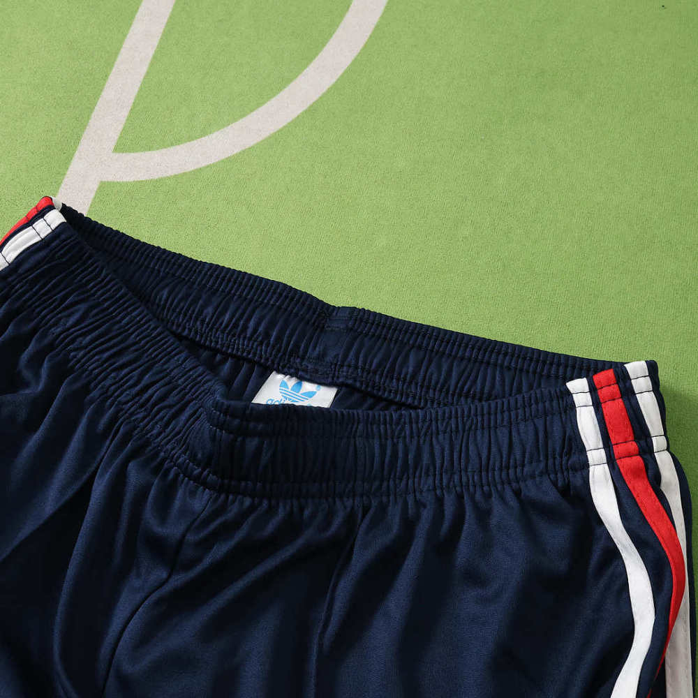 2627 season Fußball-Club Bayern München away shorts