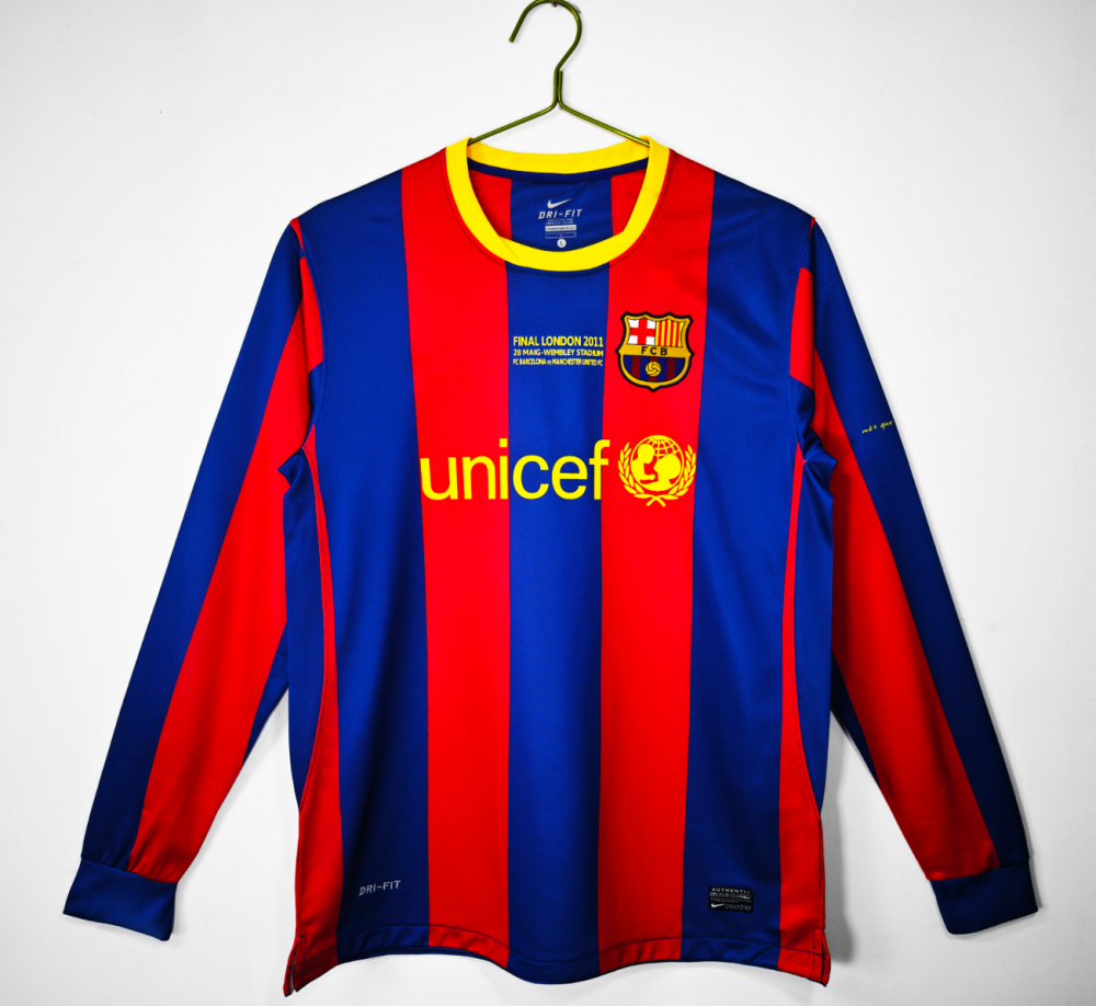2010/11 season  Barcelona UEFA Champions League Long sleeved retro Fan version