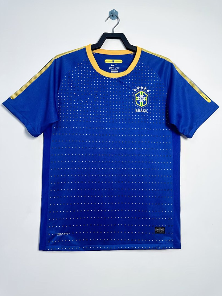 2010 season Brazil away Retro fan version