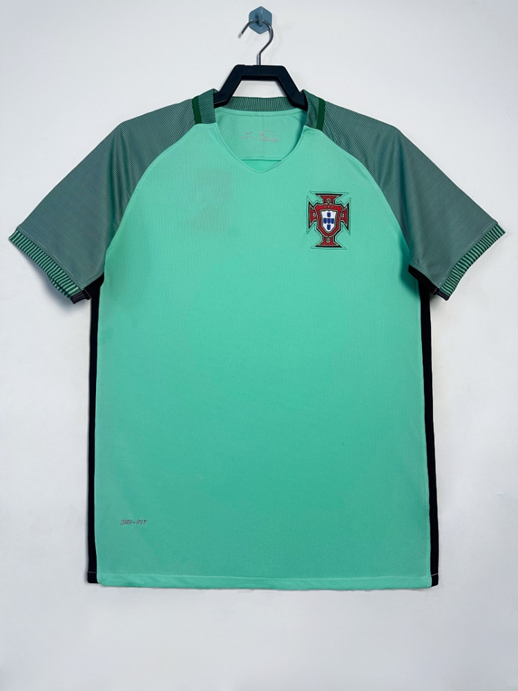 2016 season Portugal away retro Fan version