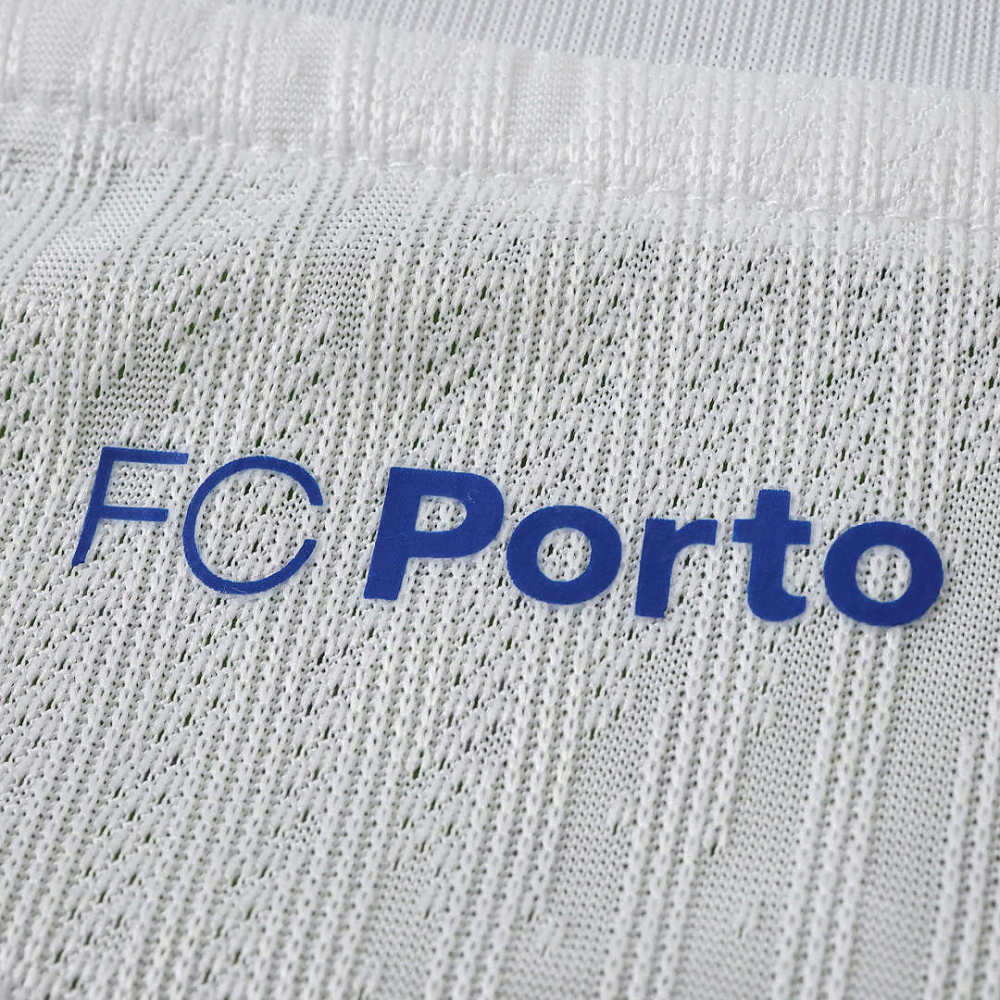 2627 season FC Porto home Player version