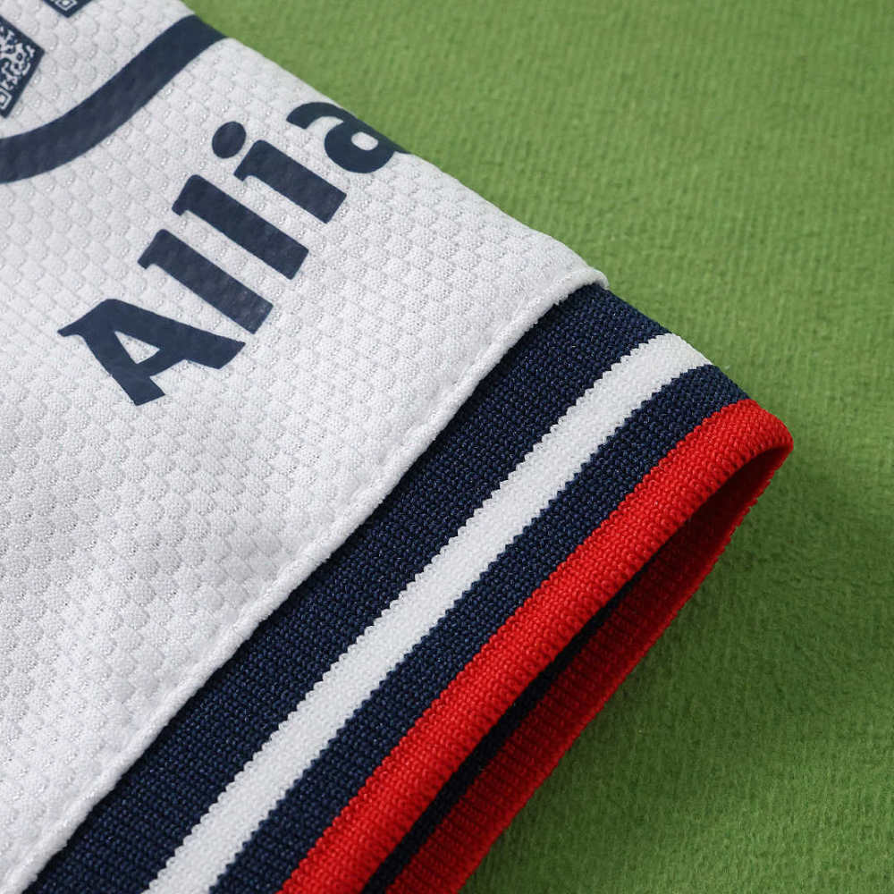 2627 season Fußball-Club Bayern München away Kids kit