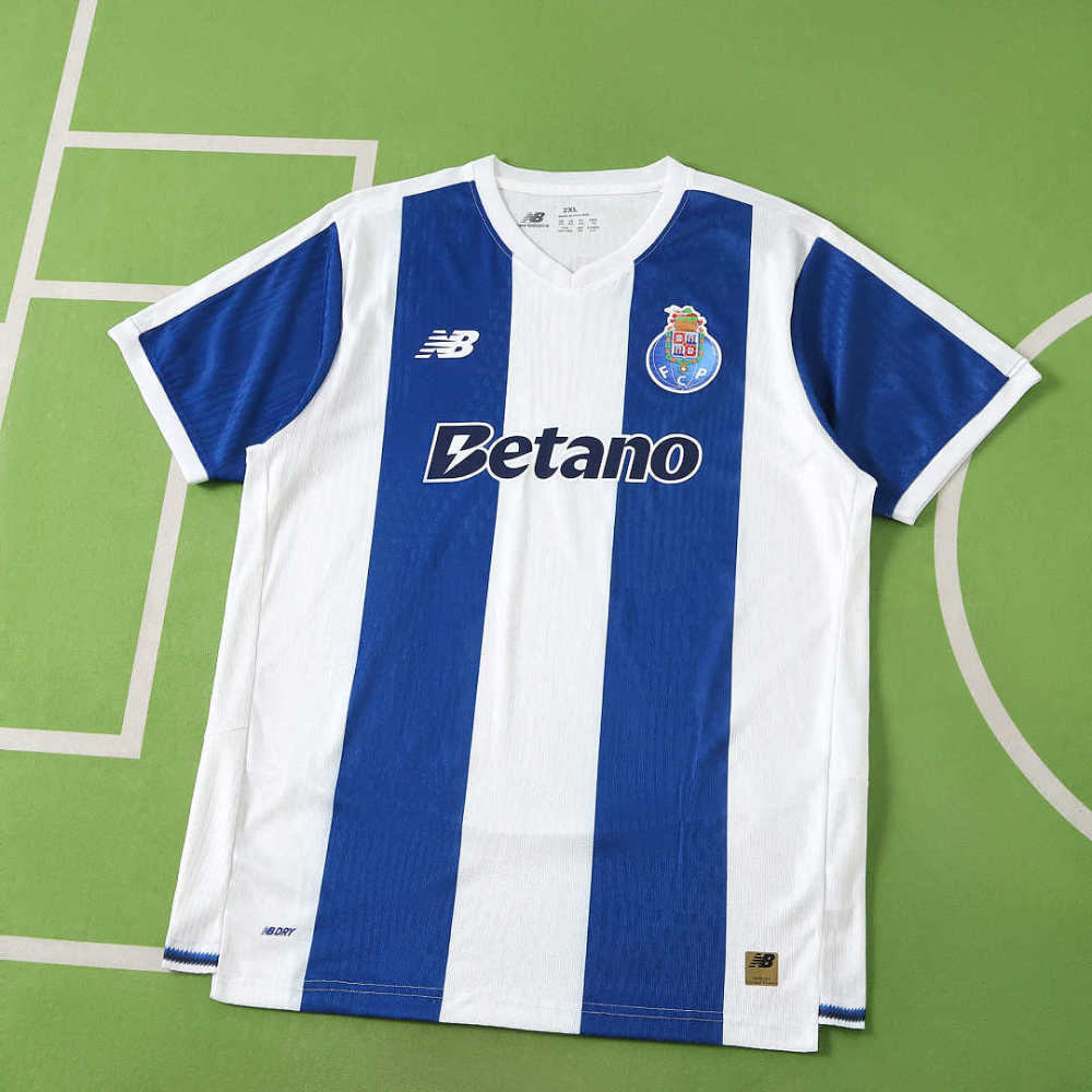2627 season FC Porto home Player version