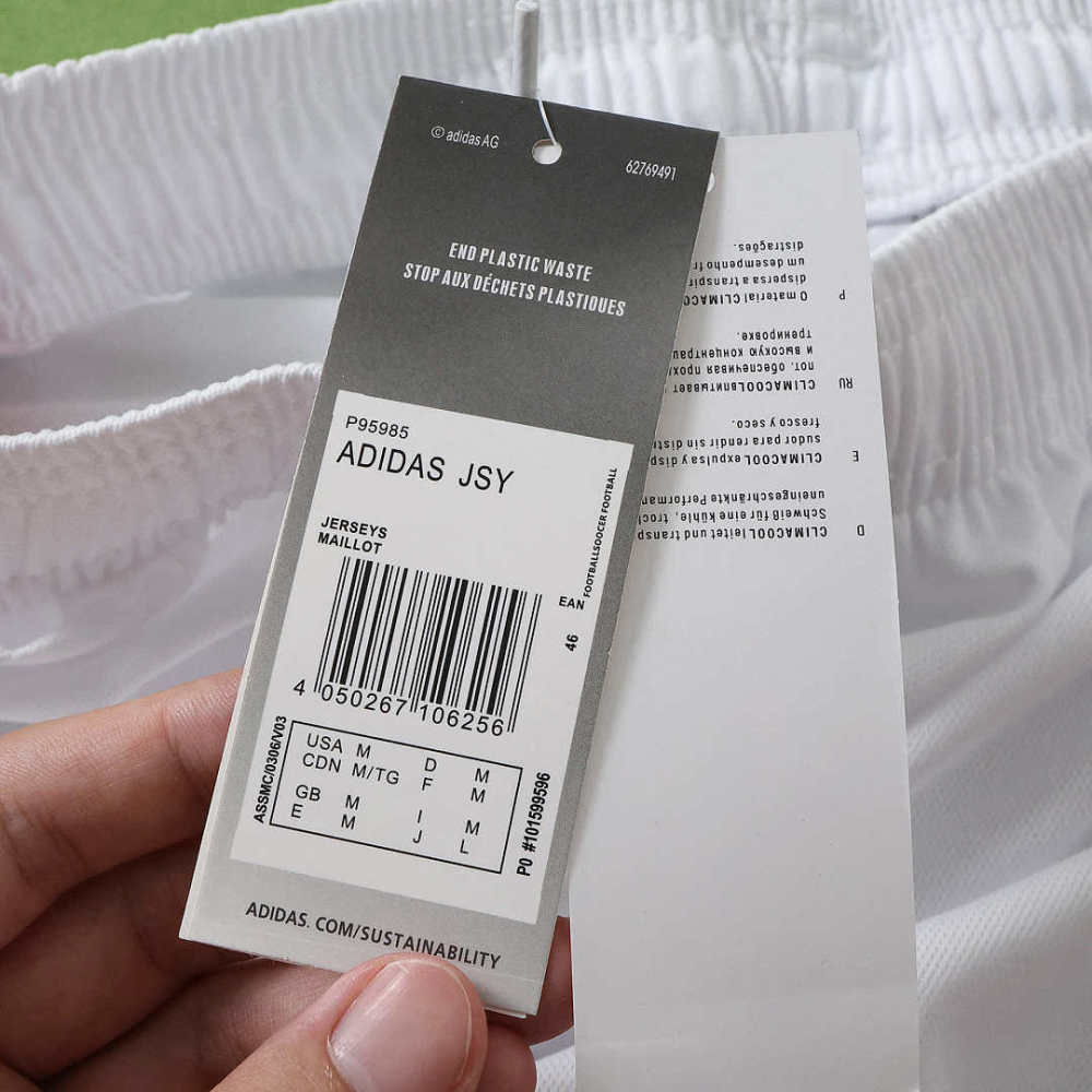 2627 season S.L. Benfica home shorts