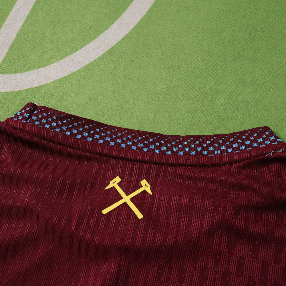2627 season West Ham United F.C. home Player version
