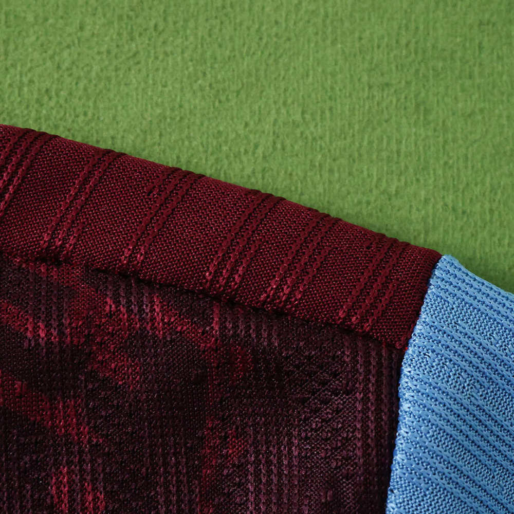 2627 season West Ham United F.C. home Player version