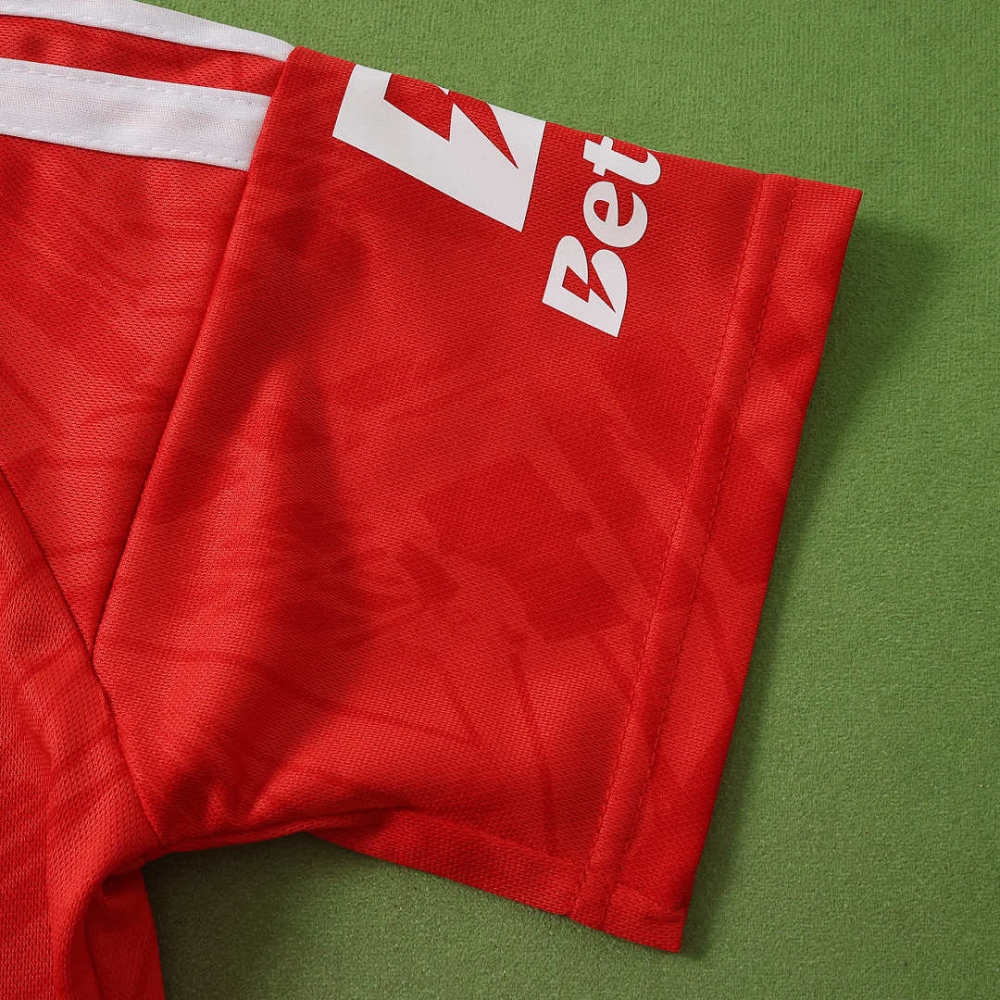 2627 season S.L. Benfica home Kids kit