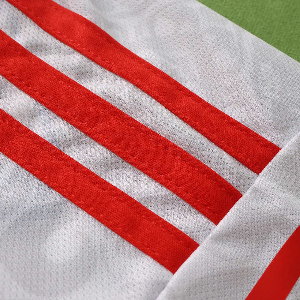 2627 season S.L. Benfica away Kids kit