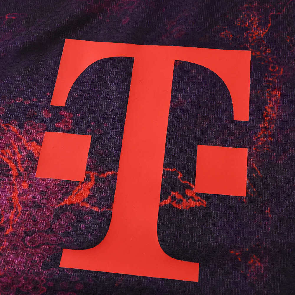 2627 season Fußball-Club Bayern München third Player version