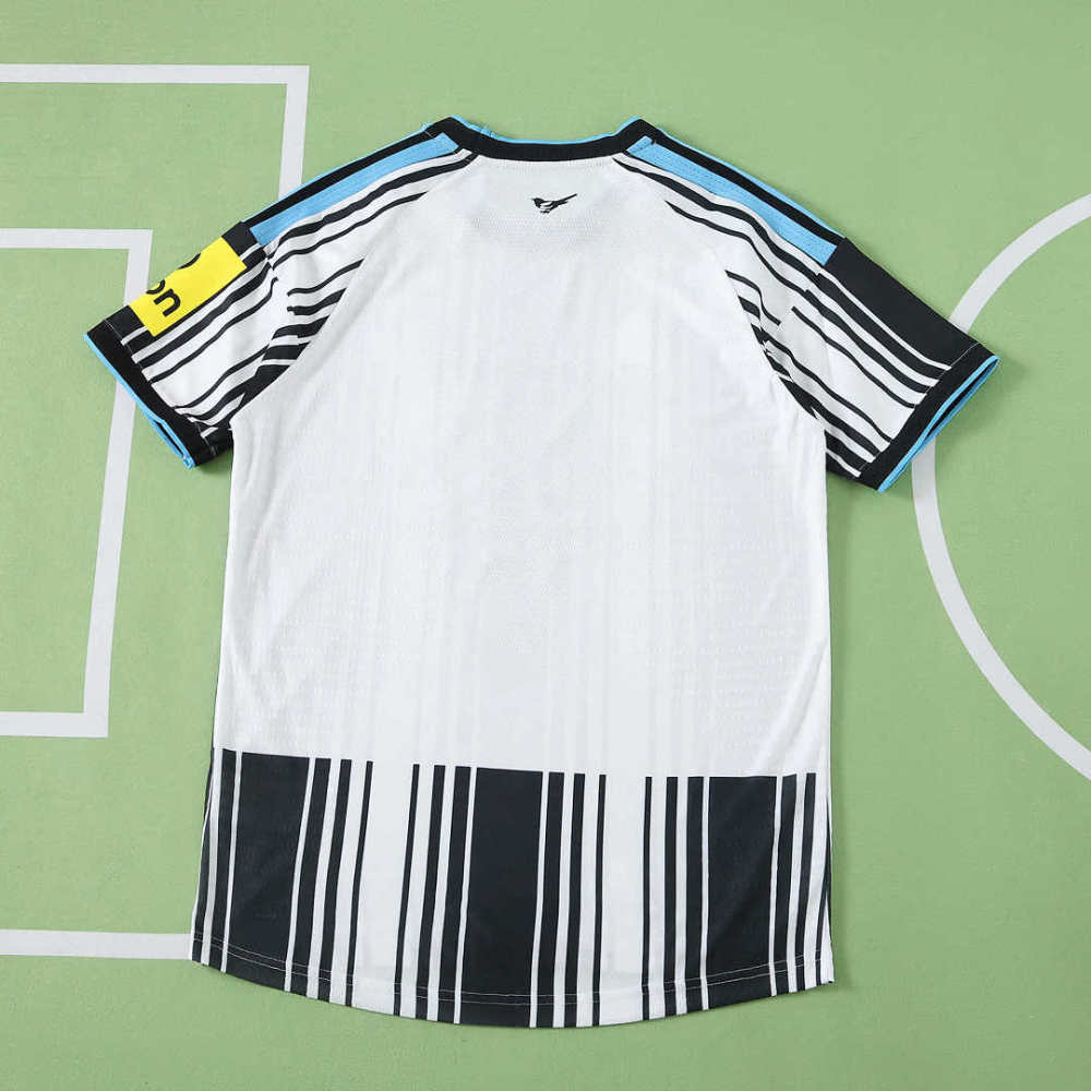 2627 season Newcastle United F.C. home Player version