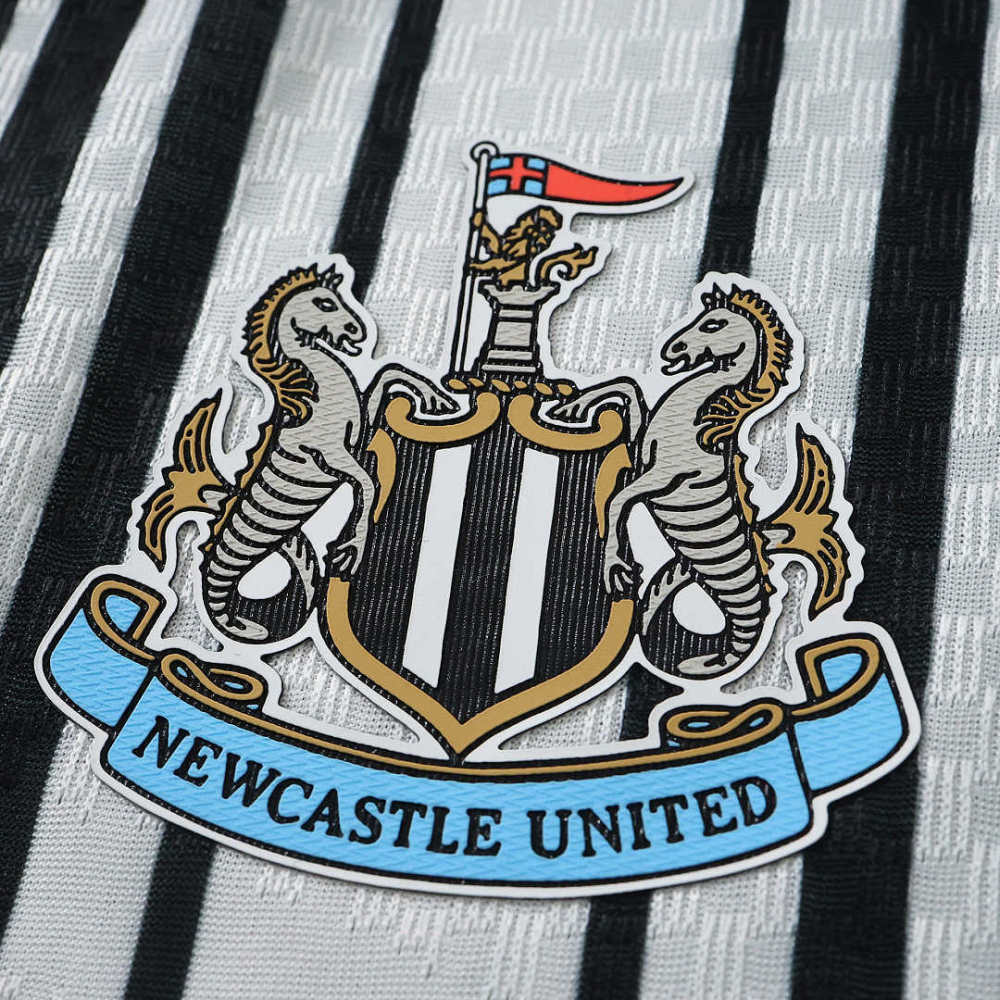 2627 season Newcastle United F.C. home Player version