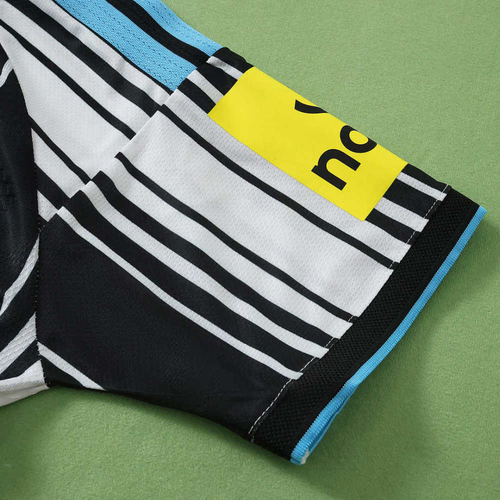 2627 season Newcastle United F.C. home Player version