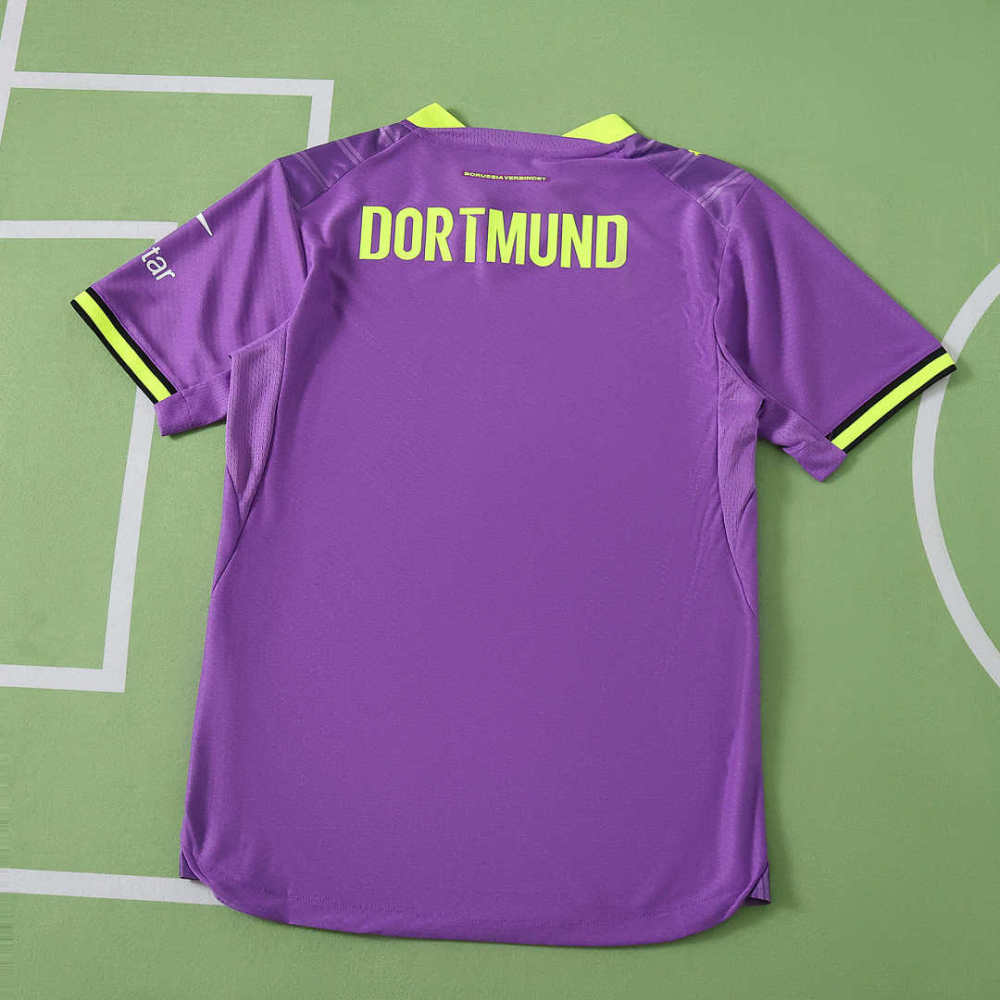 2627 season Borussia Dortmund third Player version